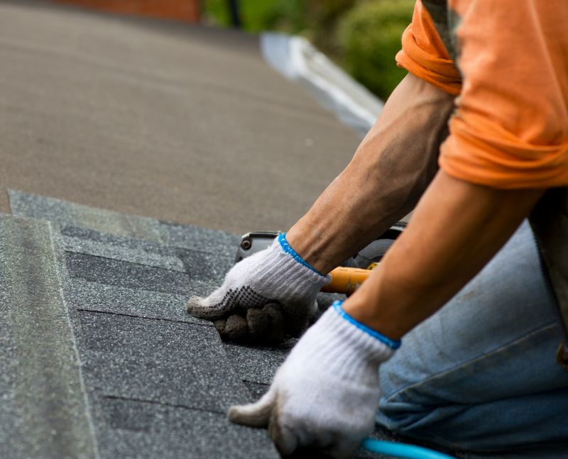 Asphalt Roofing Service in Pinckney, MI