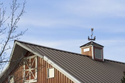 Barn Roof Construction in Pinckney, MI